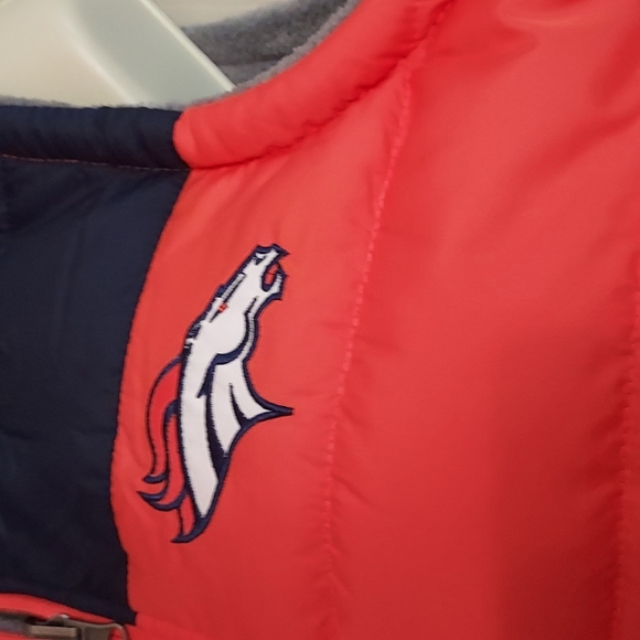 NWT women's Orange & gray Denver Broncos logo reversible zip up vest. Size L - Picture 2 of 5